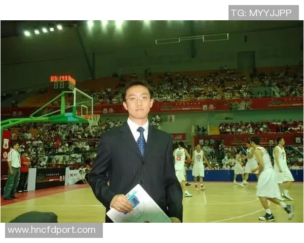 重庆篮球队的转换体系解析与战术应用研究 重庆篮球队的转换体系解析与战术应用研究